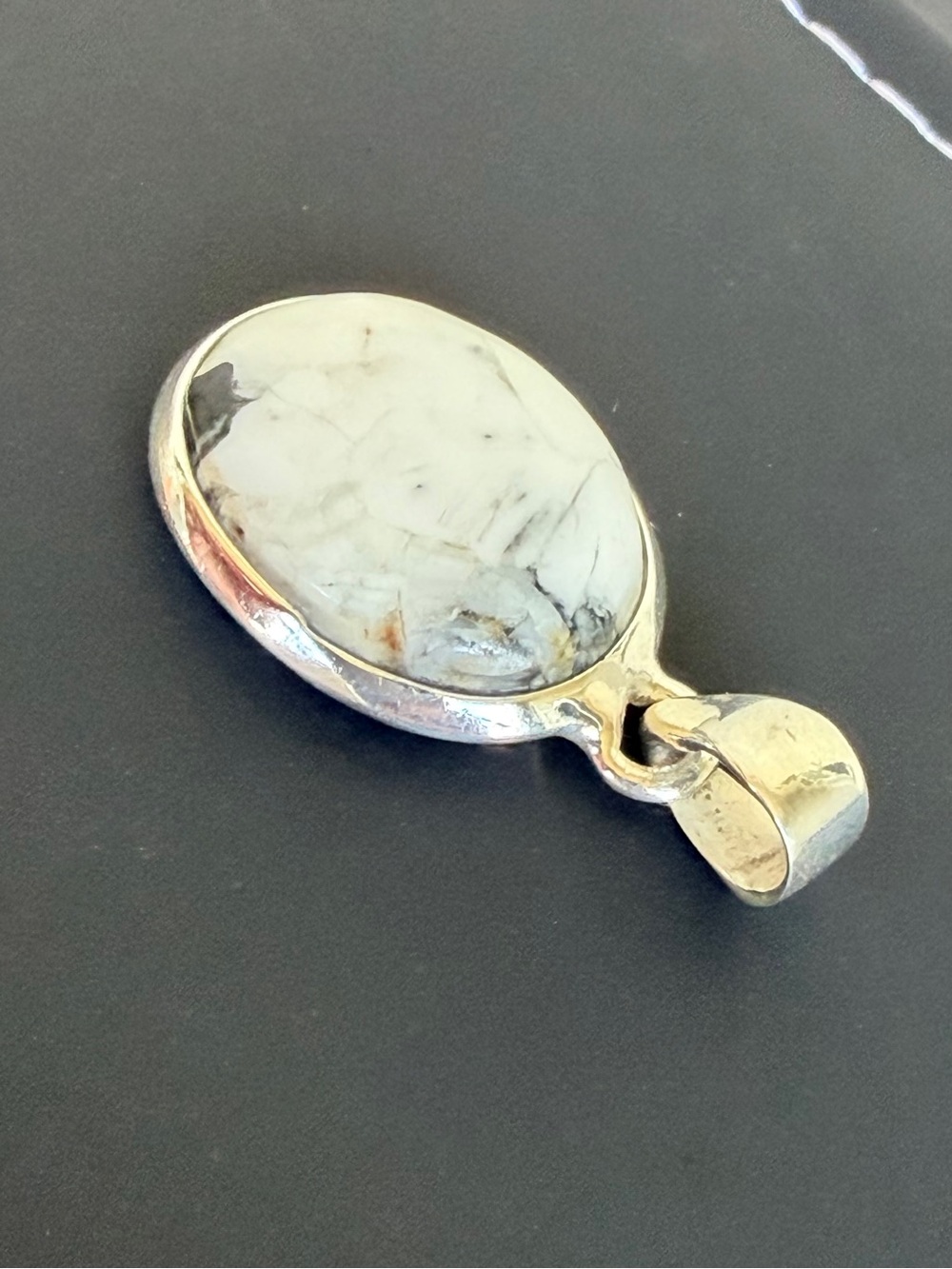 925 Sterling Silver White Buffalo Oval Pendant - Picture 9 of 12